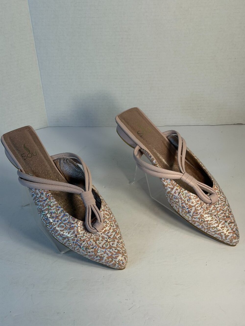 LADIES SIZE 8.5 BY CALZADO
